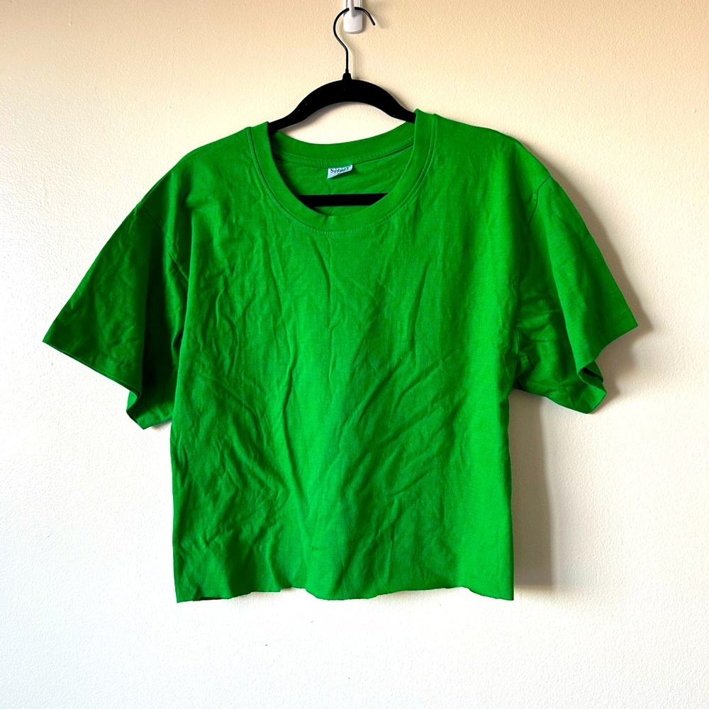GUC XL Spirit St. Patrick’s Day Green Cropped Tshirt PLEASE READ